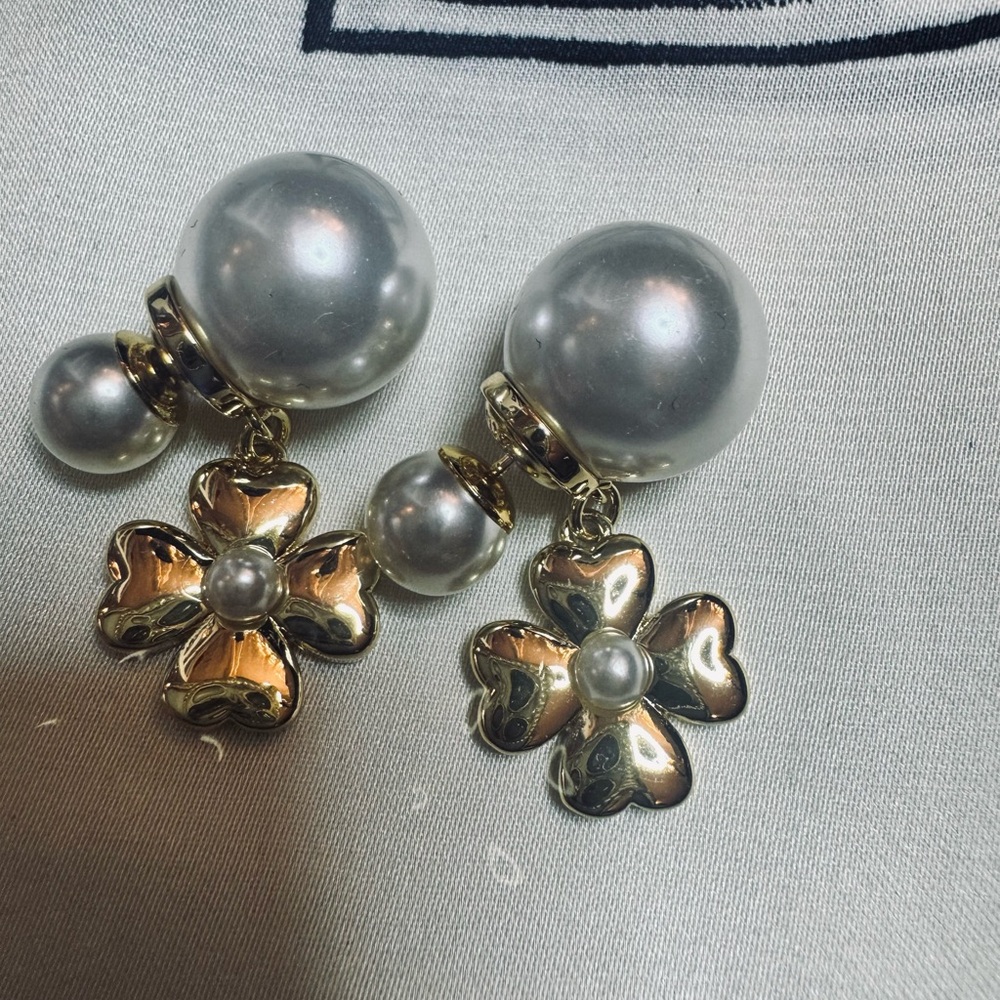 Dior Gold Floral Pearl Drop Earrings - White Pearls - Picture 2 of 5